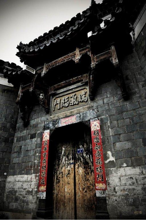 《突围》:你如何看待石红杏隐藏身份暴露,并非表面上的天真无邪?红迪网 - 专注分享《突围》:你如何看待石红杏隐藏身份暴露,并非表面上的天真无邪?的讨论社区